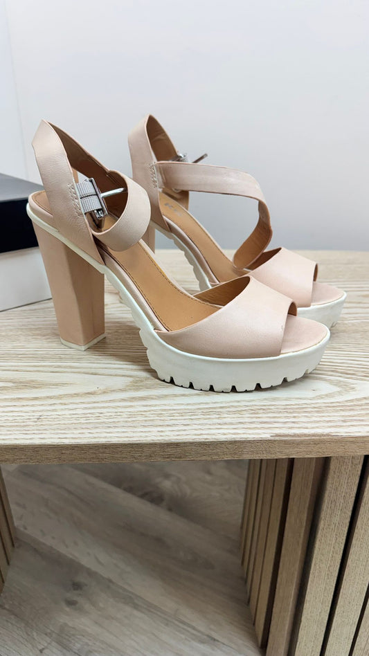 Kurt Geiger Panther Nude White Block Heels – EU 38 / UK 5