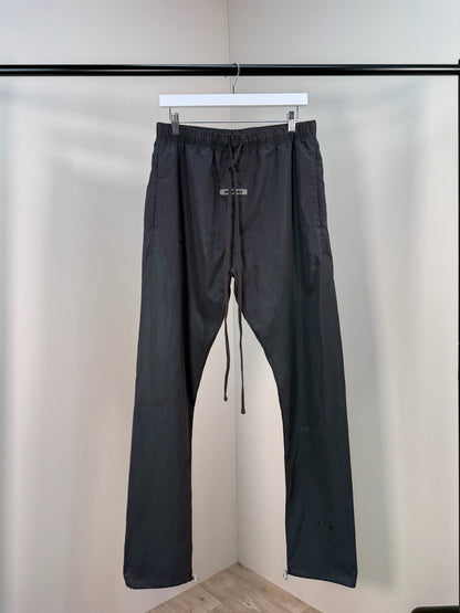 Essentials Black pants - Medium
