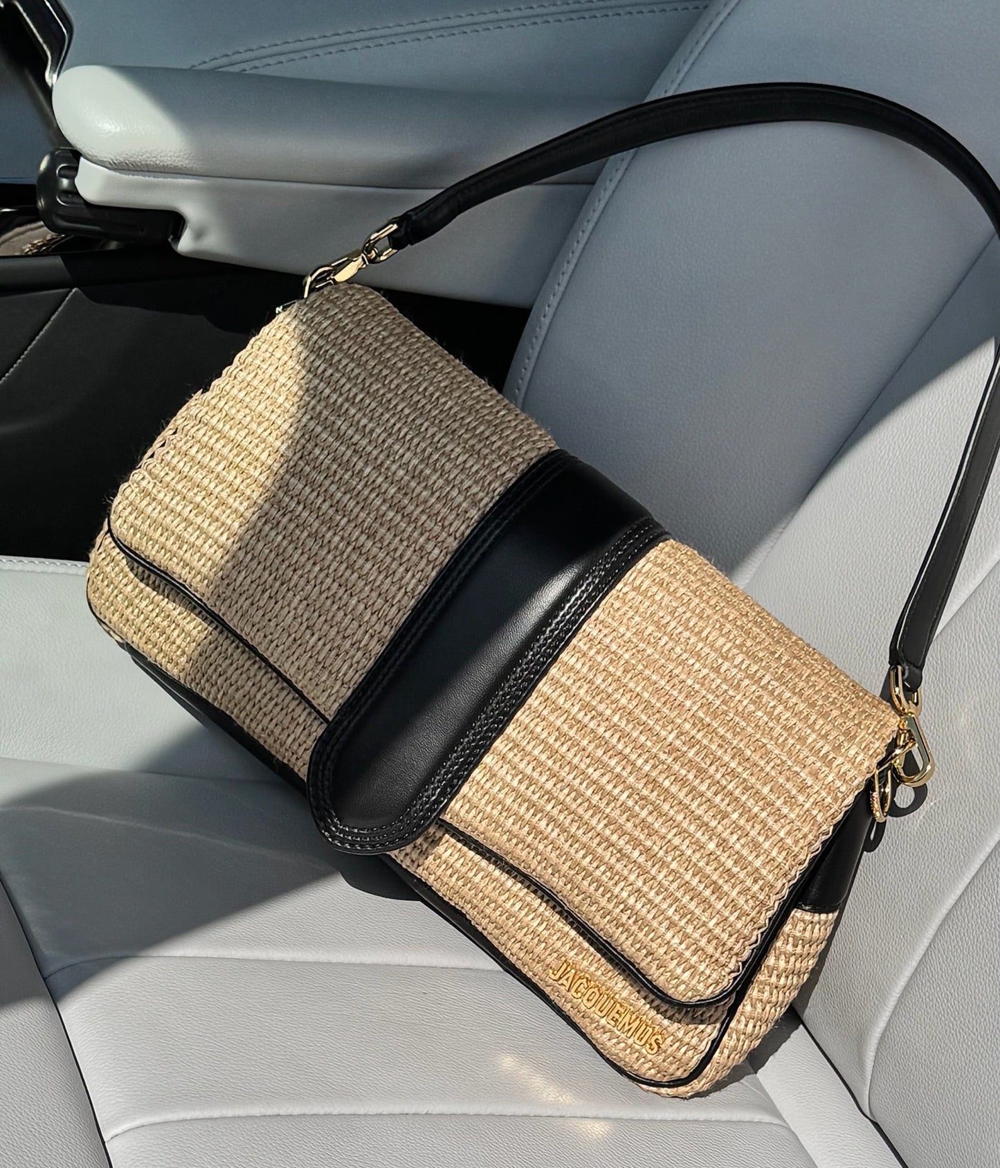 Jacquemus beige Le Bambimou Ivory black raffia-effect shoulder bag