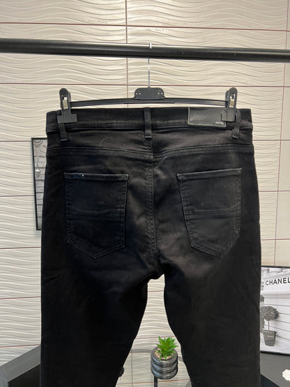 Amiri Black Bandana Distressed Jeans - 33