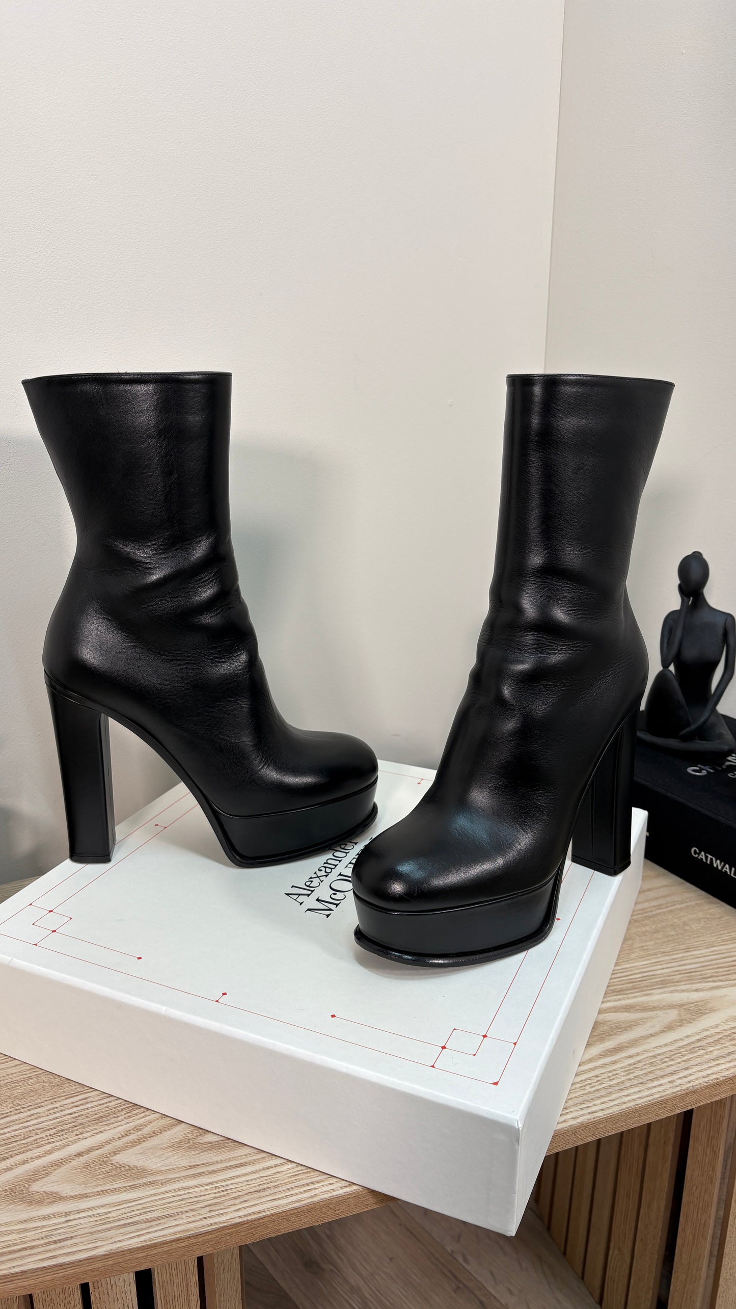 Alexander Mcqueen Black Platform Chunky Boot - 39/UK6