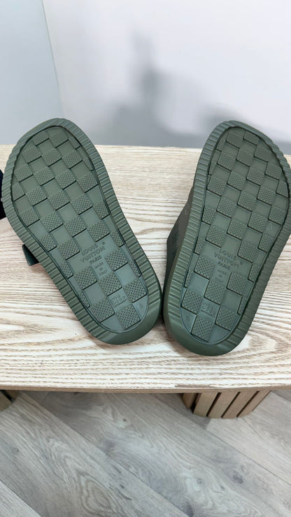 Louis Vuitton Khaki LV Monogram Slider Mules – Brand New UK 8