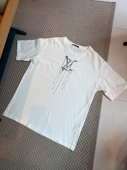 Louis Vuitton White LV Pendant Embroidery T-Shirt – XXL