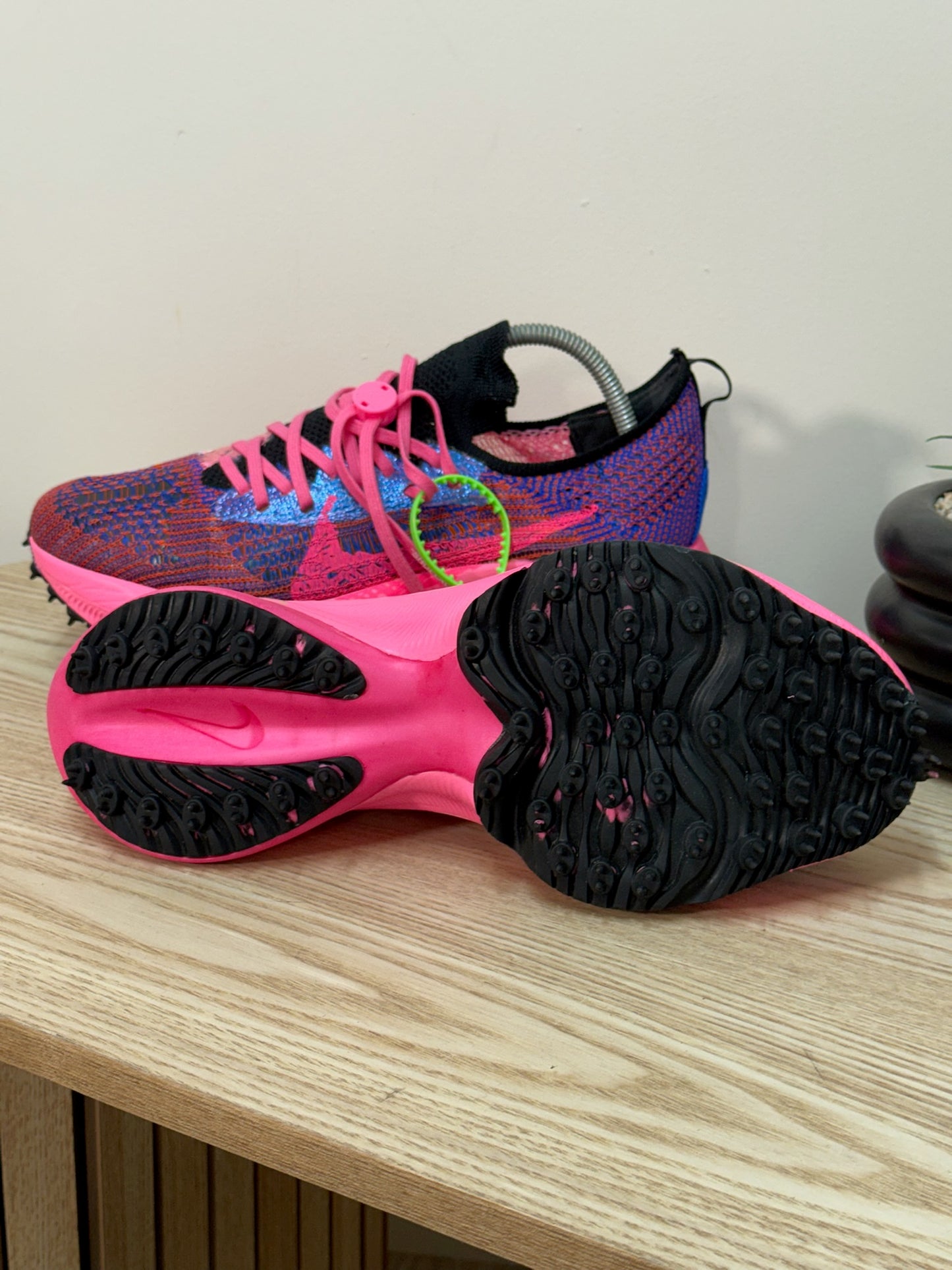 Nike X Off-White "air Zoom Tempo Next% X Off-white Pink Glow" - 8.5uk