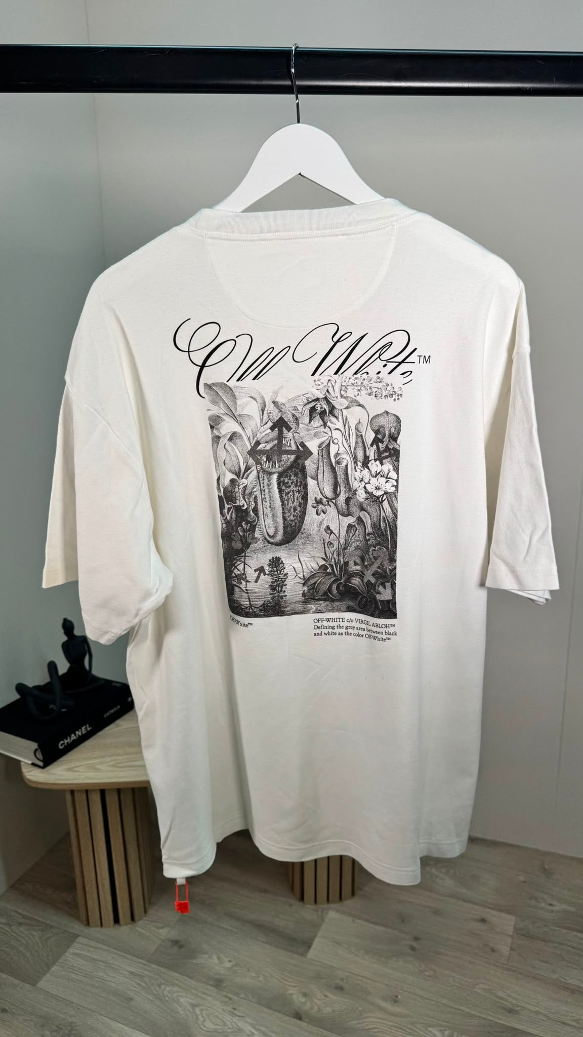Off-White White T-Shirt Botanical Back Print – Large