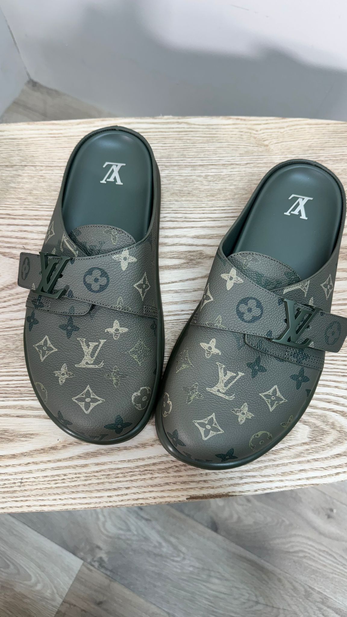 Louis Vuitton Khaki LV Monogram Slider Mules – Brand New UK 8
