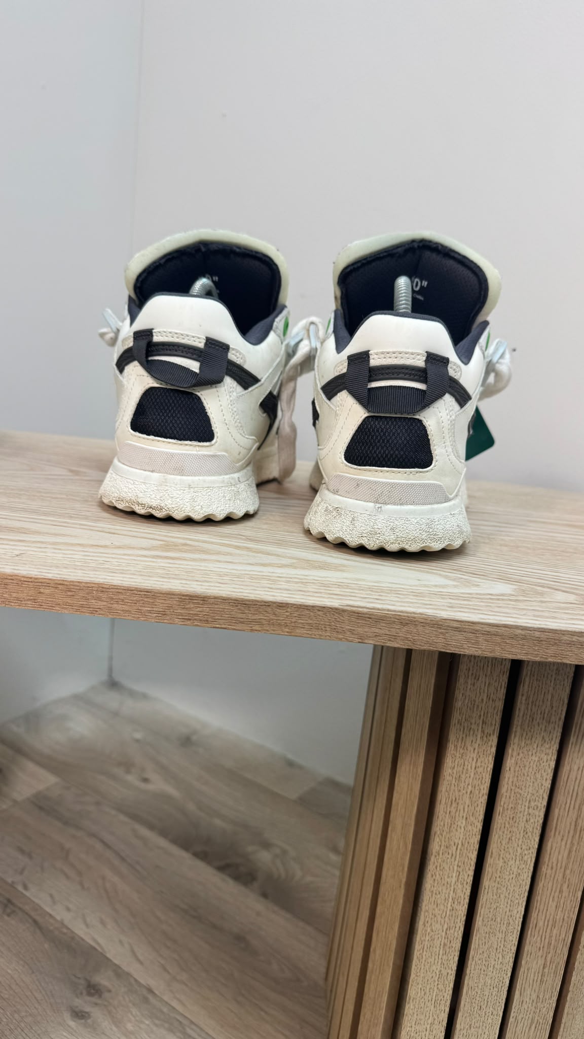 Off-White White & Black Out Of Office Trainers – EU40 / UK6