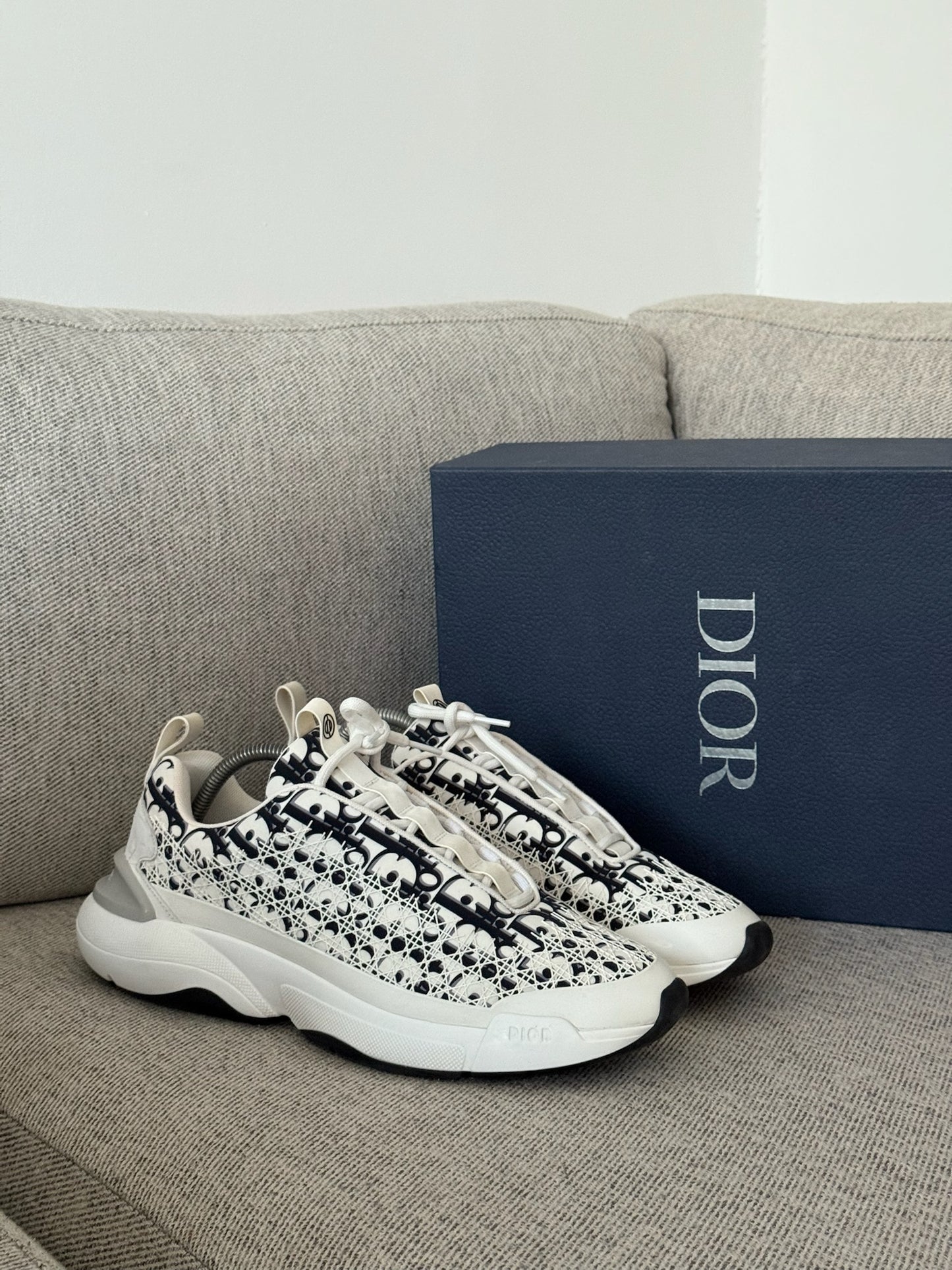 Dior B24 White Black Oblique Trainers - UK9/EU43