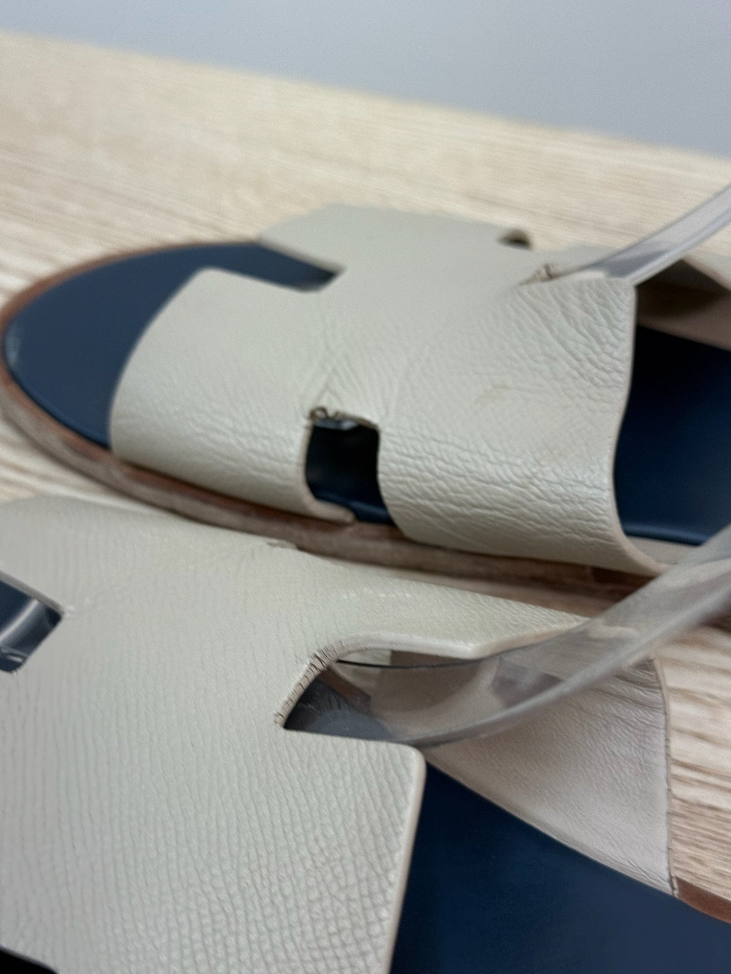 Hermès Nude & Navy Oran Leather Slider EU44/UK10