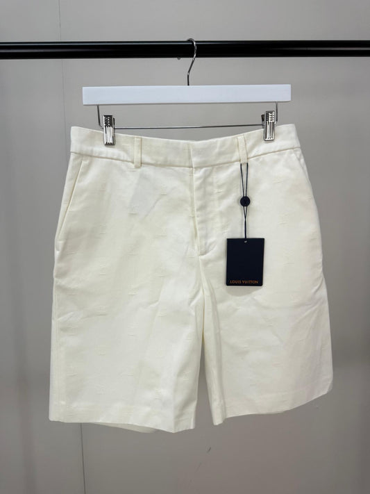 Louis Vuitton White LV Multi Logo Chino Shorts New in Tags - 46 UK XS