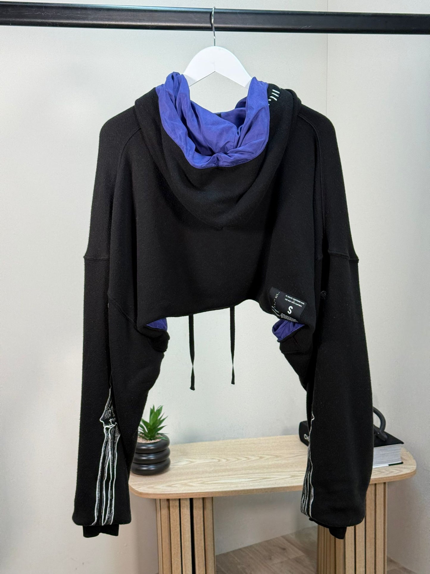 Unravel Black And Purple Cropped Hooded Jumper - Small