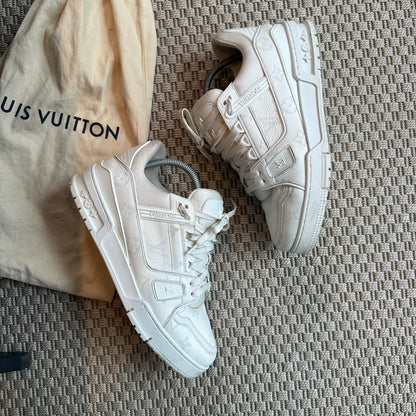 Louis Vuitton White Monogram LV Trainer – UK 7.5