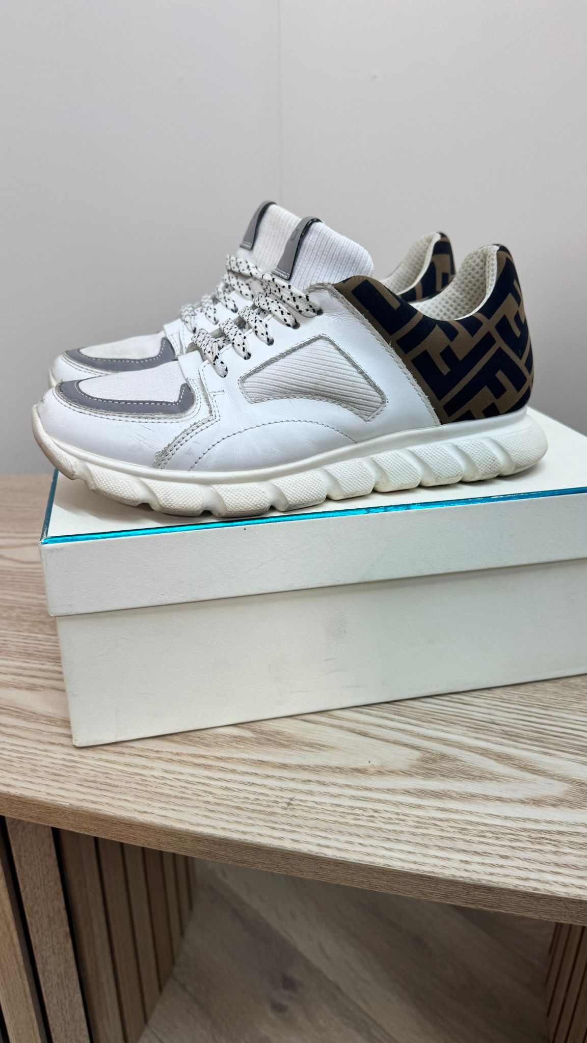 Kids Fendi Kids White FF Trainers – EU 37 / UK 4