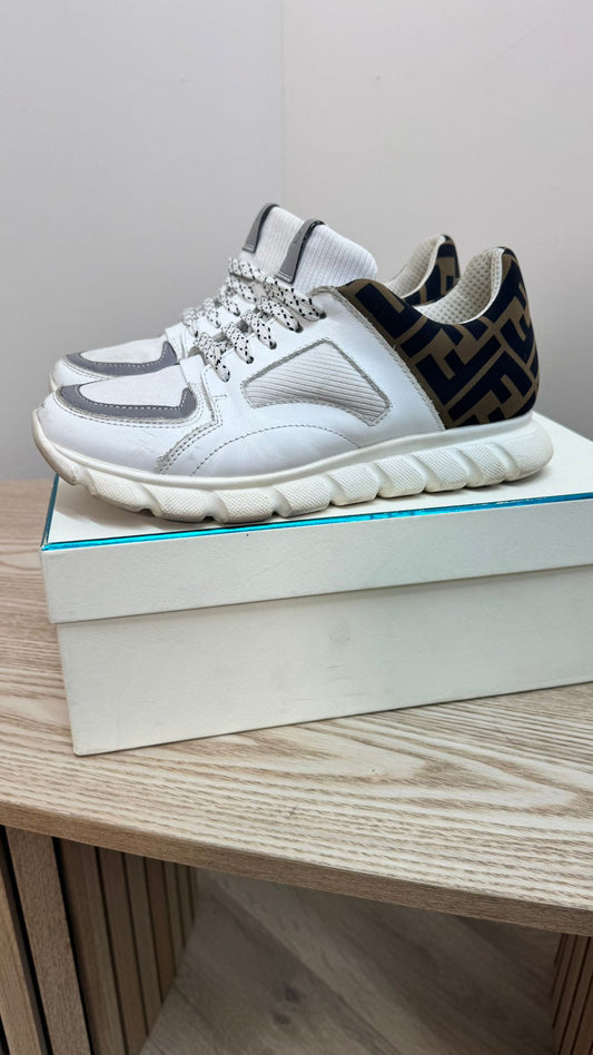 Kids Fendi Kids White FF Trainers – EU 37 / UK 4