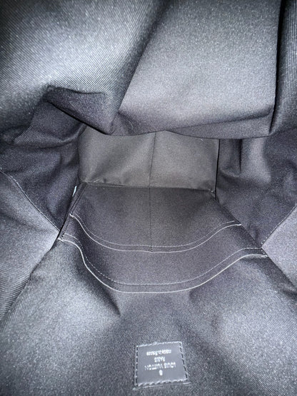 Louis Vuitton Black Discovery PM Monogram BackBag N/A