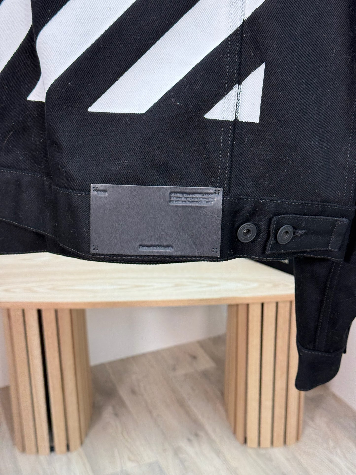 Off-White Black White Arrow Denim Jacket - Large