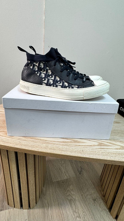 Dior Walk'N'Dior Deep Blue Oblique Trainers – EU 43/UK 9