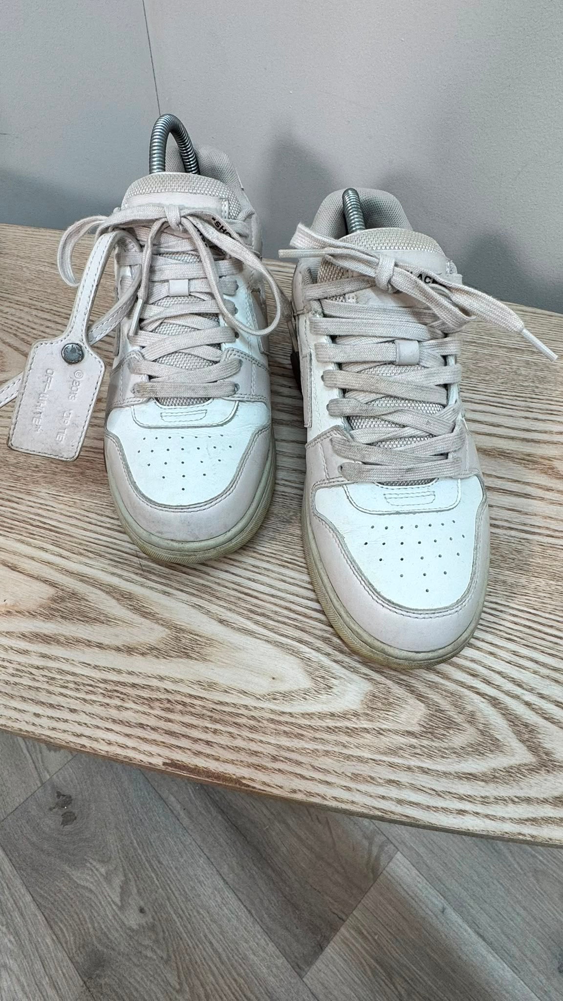 Off-White White & Nude Out Of Office Trainers – EU39 / UK6