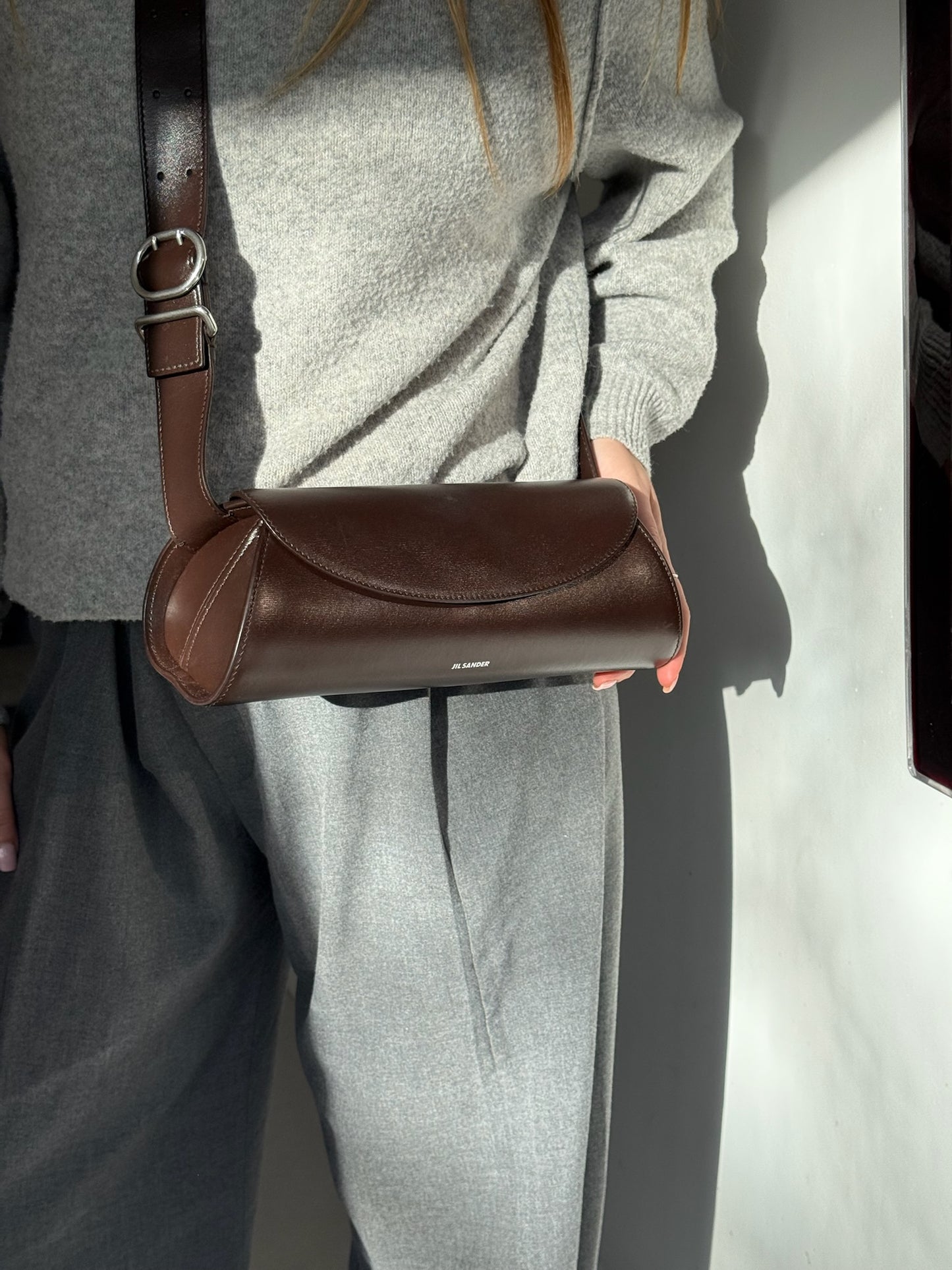 Jil Sanders Cannolo Leather Shoulder bag in Chocolate