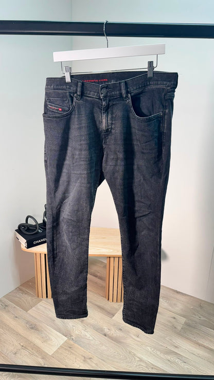 Diesel 2019 D-Strukt Slim Dark Wash Jeans – W32 L32