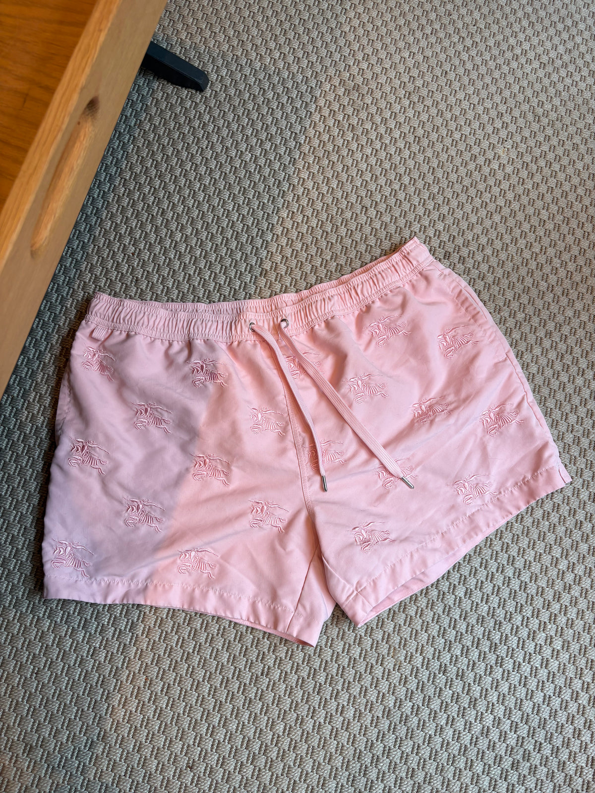 Burberry Pink Embroidered Equestrian Knight Swim Shorts – XL