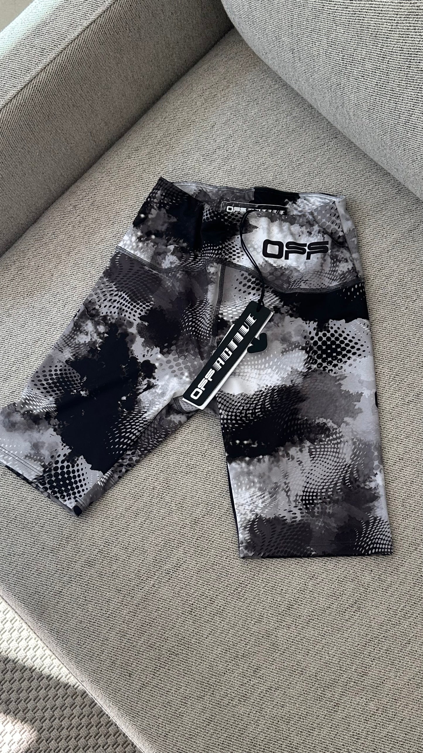 Off-White Active Printed Shorts Grey Black – Small. Brand New