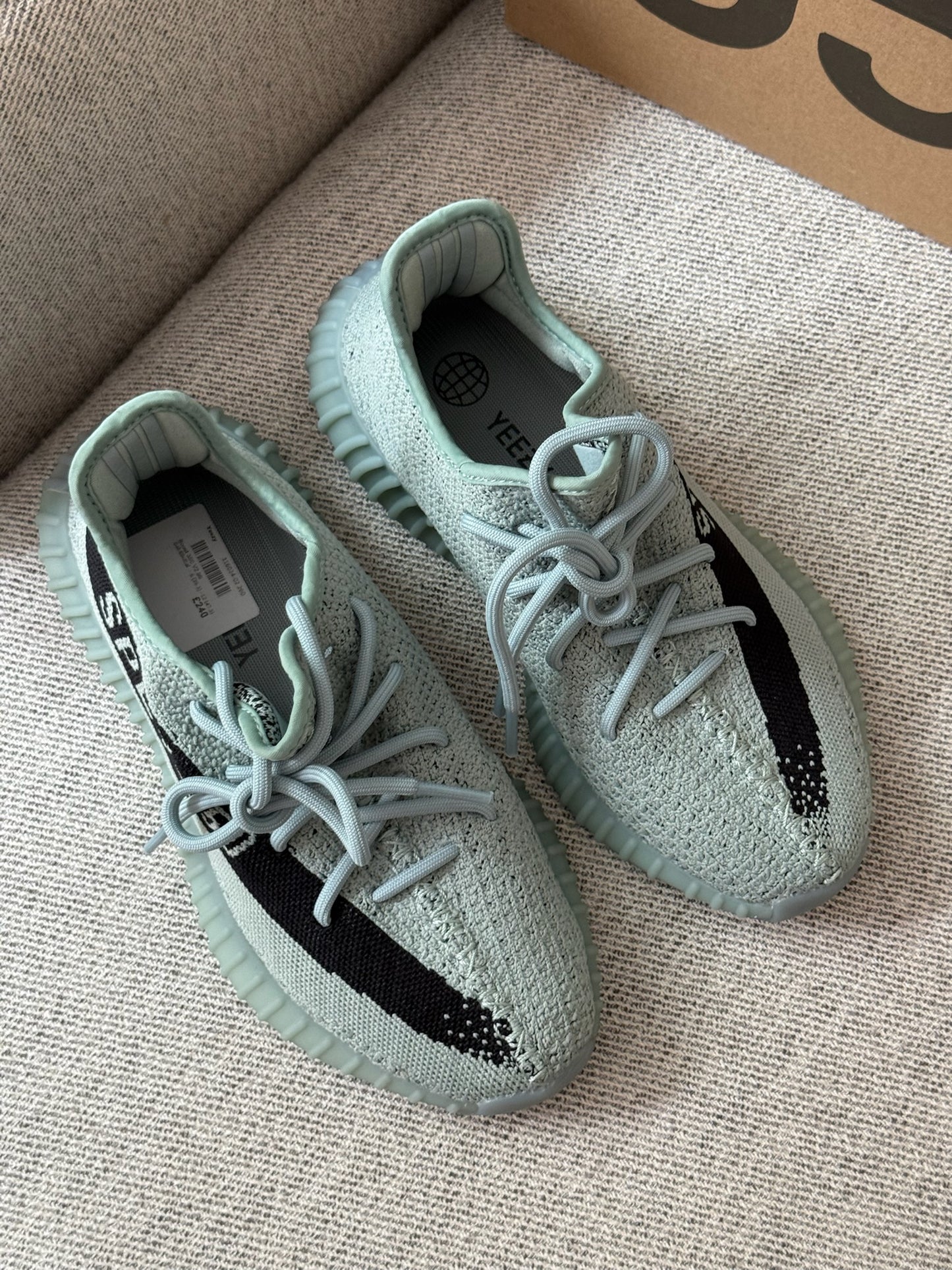 Yeezy Salt 350 v2 Trainers -UK 6/ EU 39