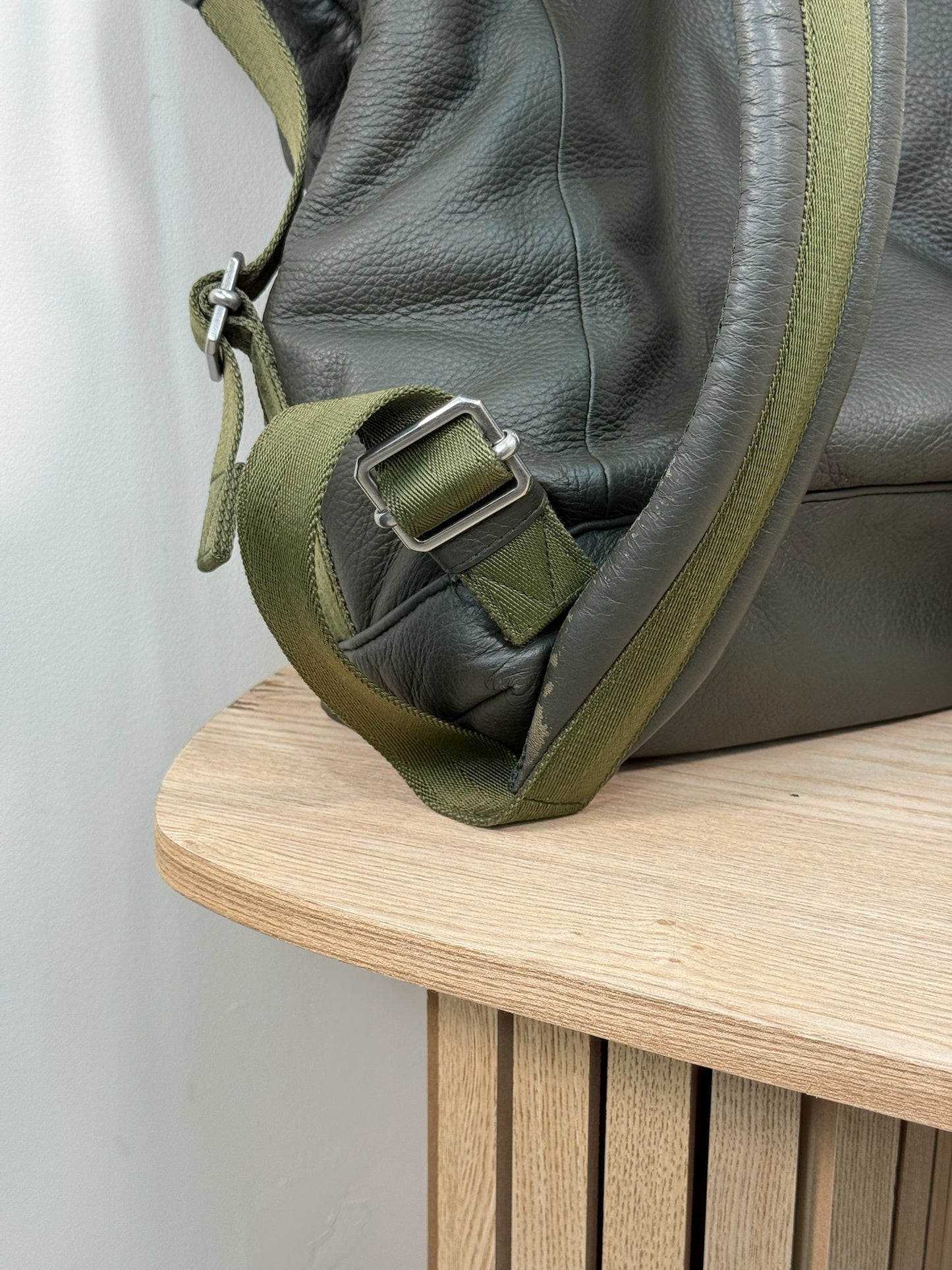 Bottega Veneta Army Green Deer Leather Backpack - 35 x 44 x 15 cm
