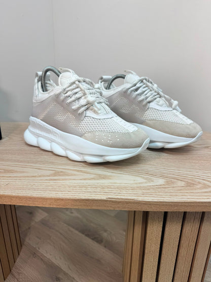 Versace Chain Reaction White Trainers – EU39 / UK6