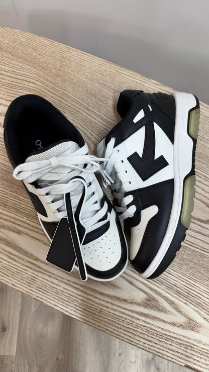 Off-White Black And White Out Of Office Trainers – EU 38 / UK 5