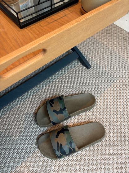 Valentino Khaki Green Camouflage-Print Rubber Slider Sandals – EU 43/UK9