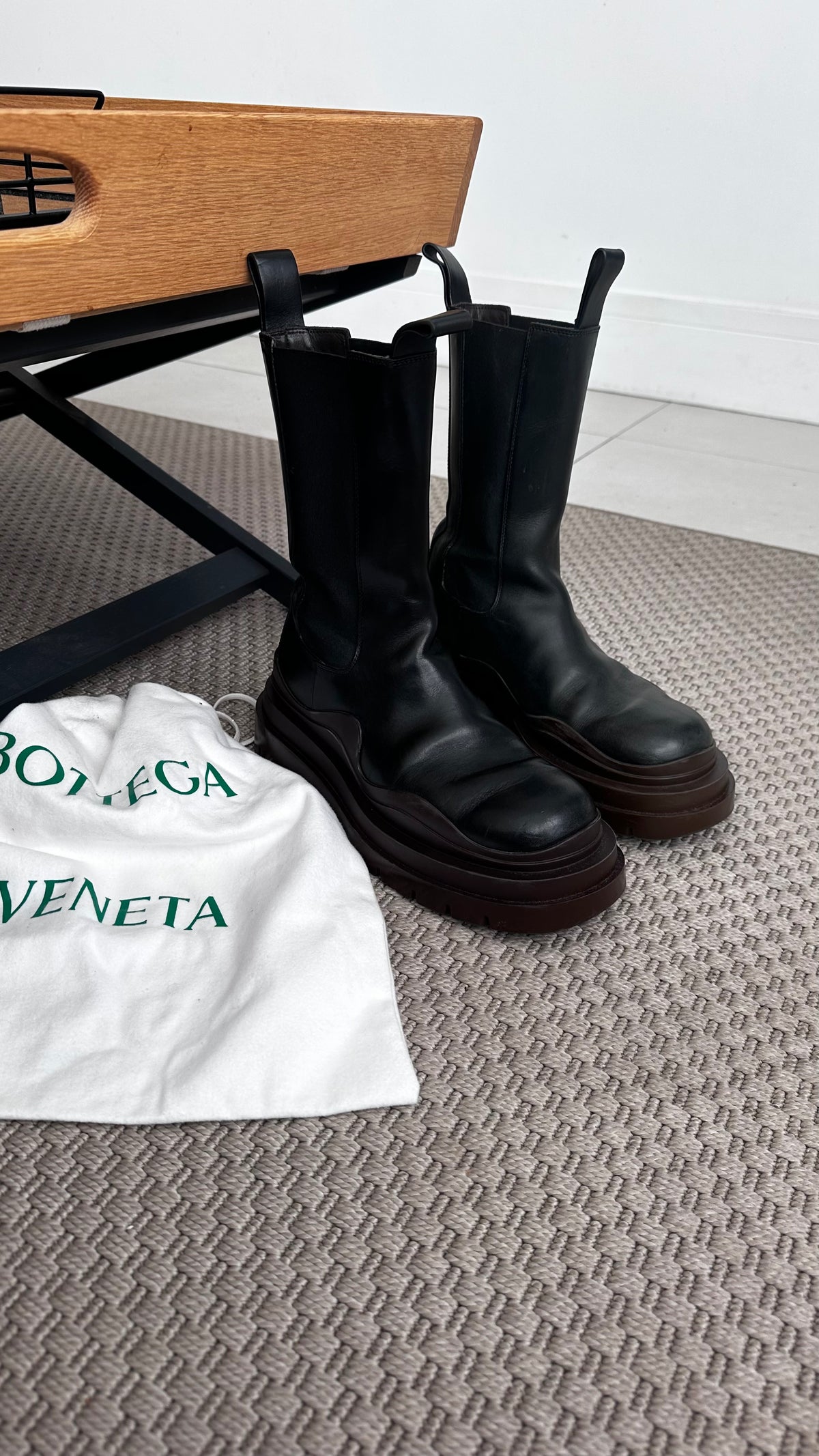 Bottega Veneta Black Tire Chelsea Boots – EU 39/UK 6