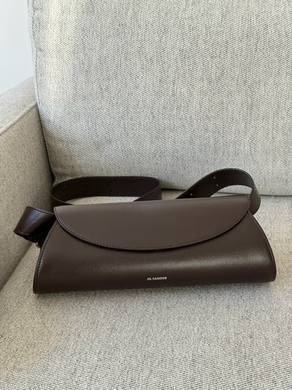 Jil Sanders Cannolo Leather Shoulder bag in Chocolate