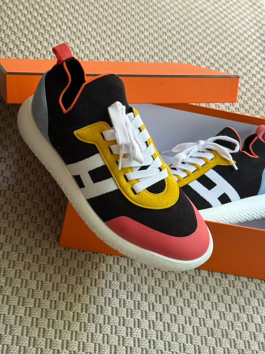 Hermes Black Multi Colour Crew Trainers-UK10