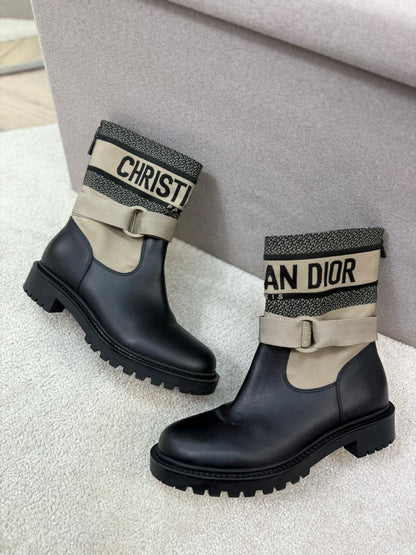 Dior D-Major Black Shiny Calfskin Boots - UK 4.5