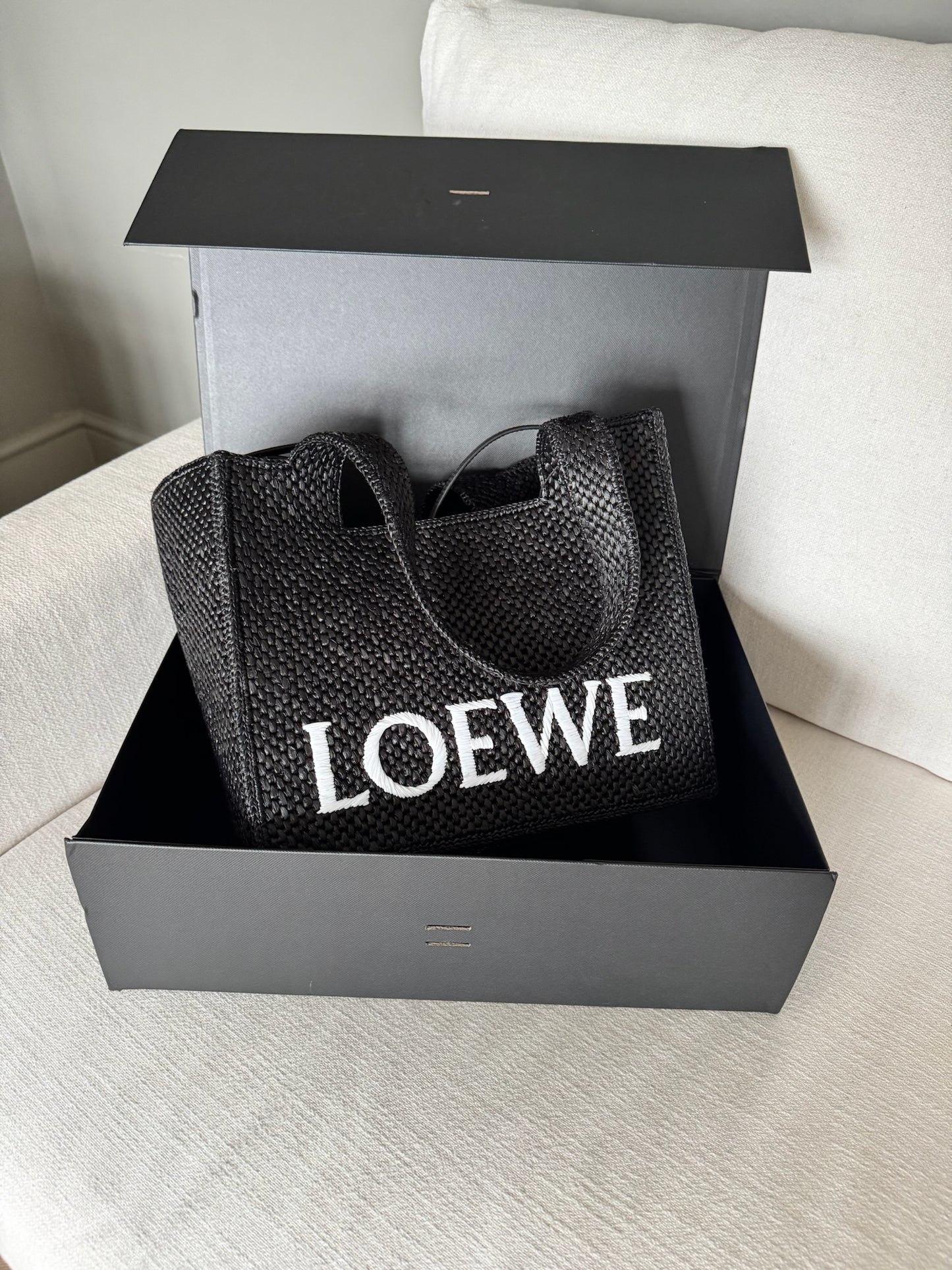 Loewe Black Medium Font tote in raffia Bag- brand new in box