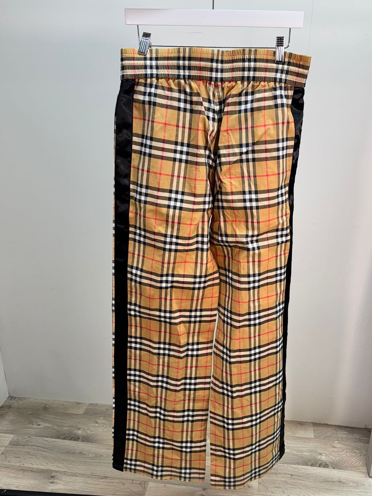 Burberry Burberry Check Trouser – UK 6