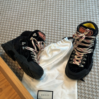 Gucci Black Crystal Velvet Flashtreck Chunky Boots – EU 37.5 / UK 4.5