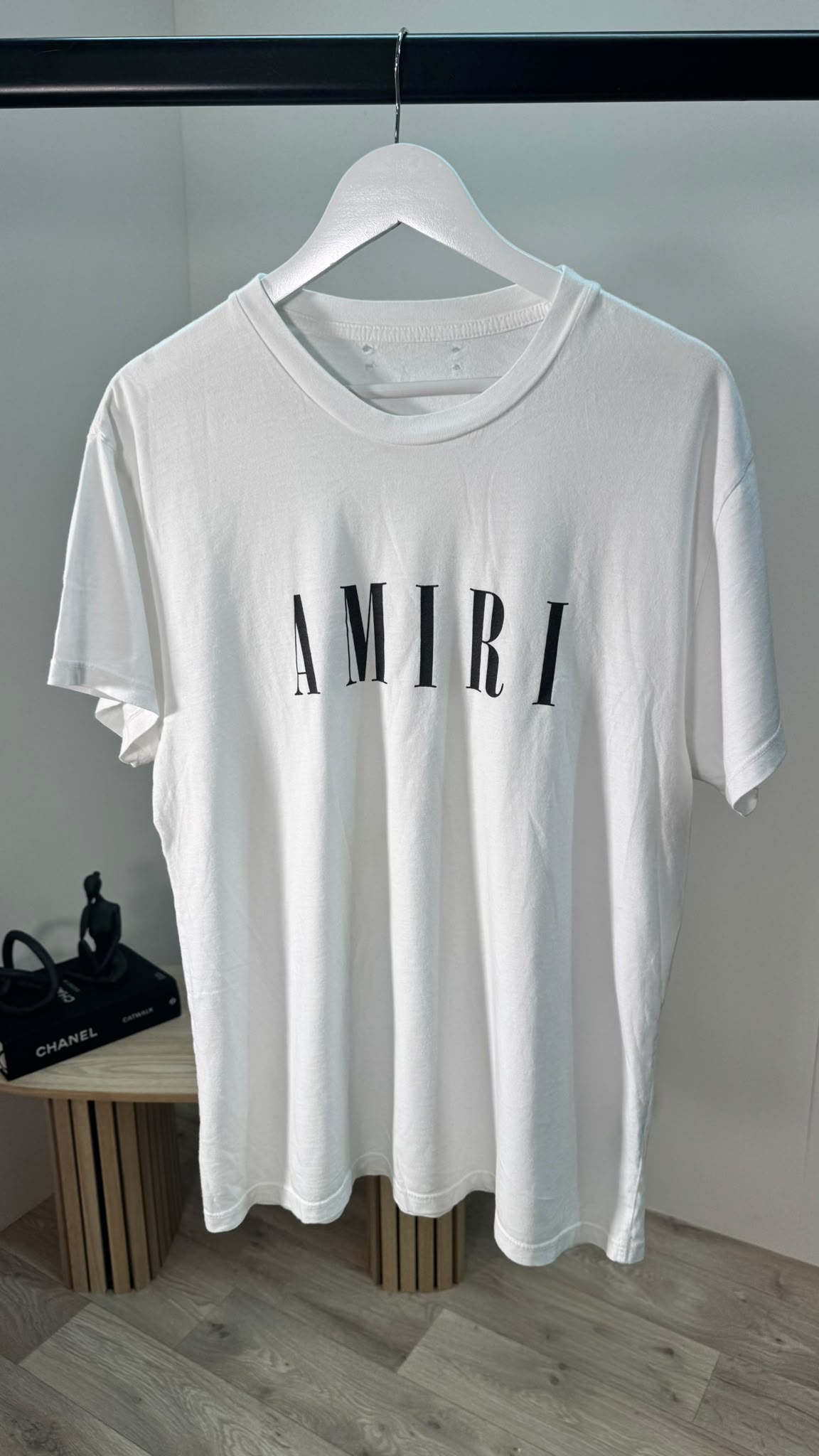 Amiri White Logo  T-Shirt – Medium