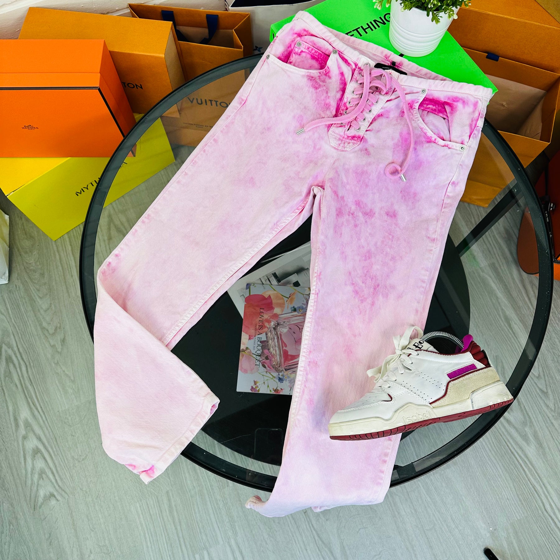 Pink tie best sale dye jeans